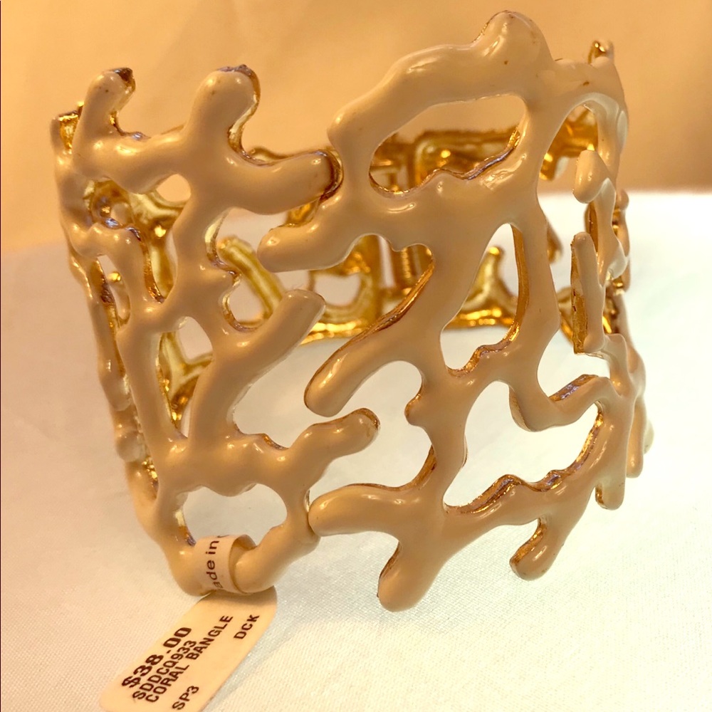 Coral bracelet